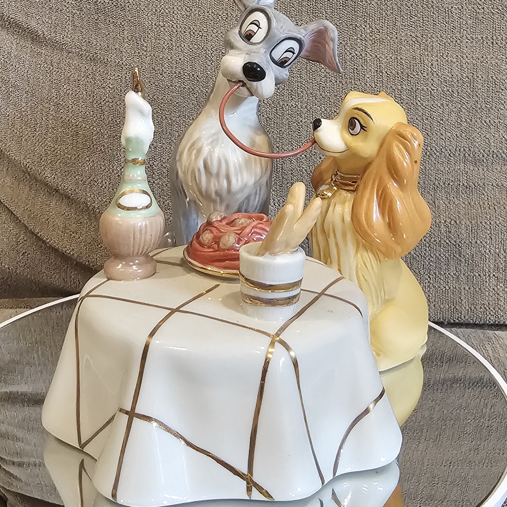 Disney Lady and the Tramp Spaghetti Scene Lenox Figurine.